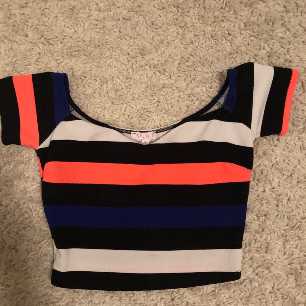 Crop top
